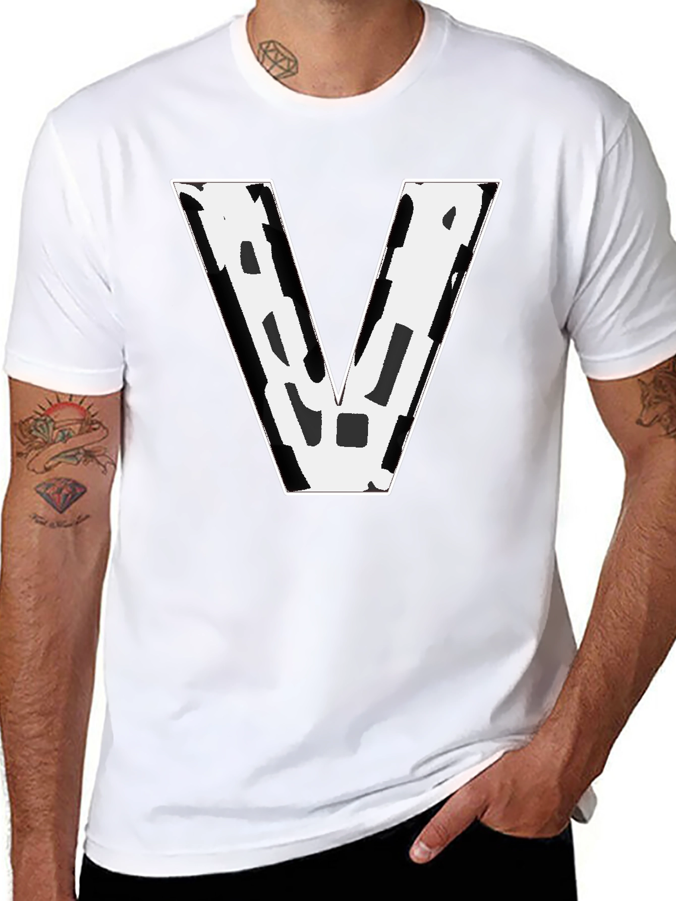 Bold V Graphic Tee - Black Cotton Blend