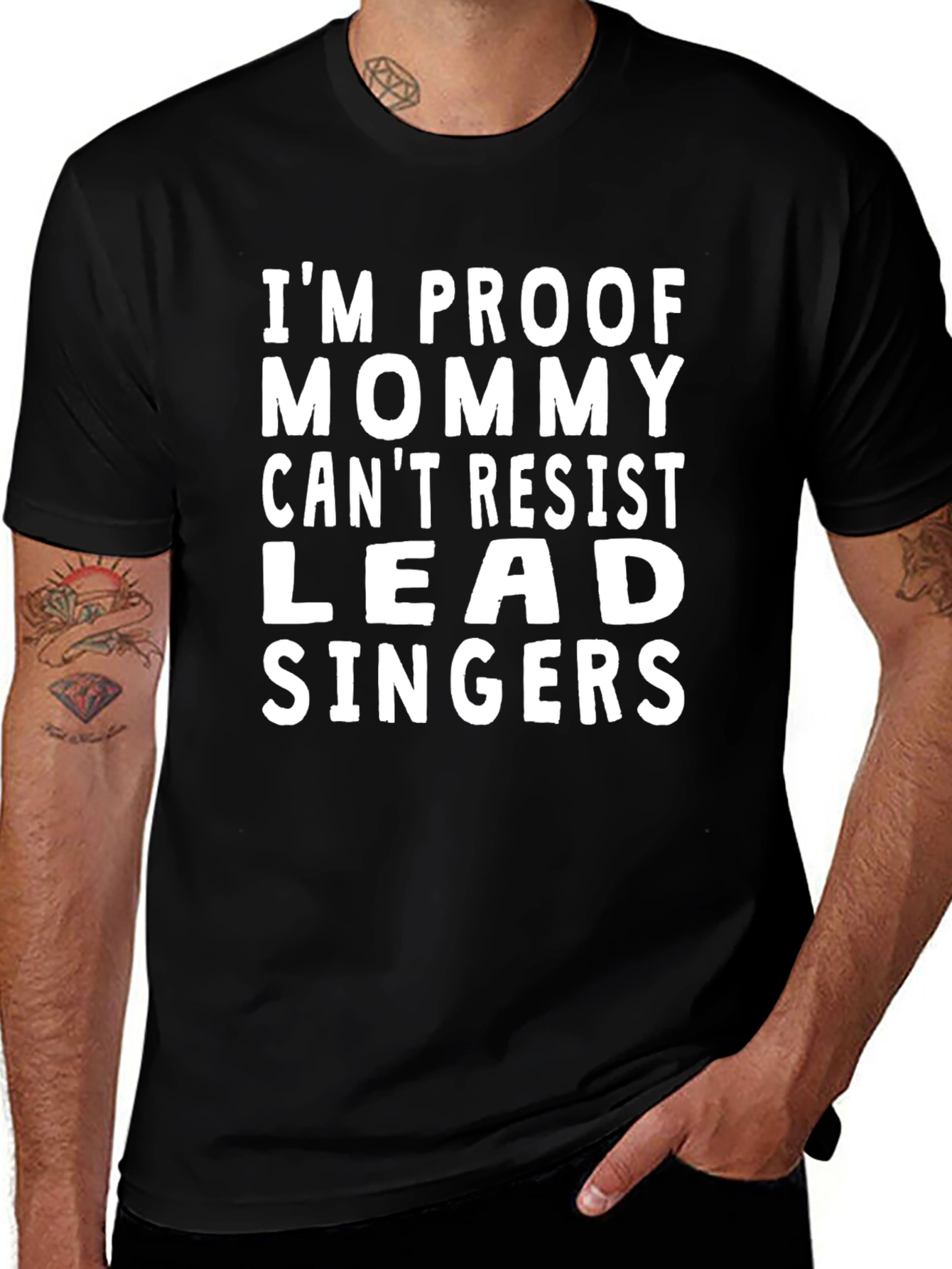 Funny Mommy Cant Resist Lead Singers Black T-Shirt